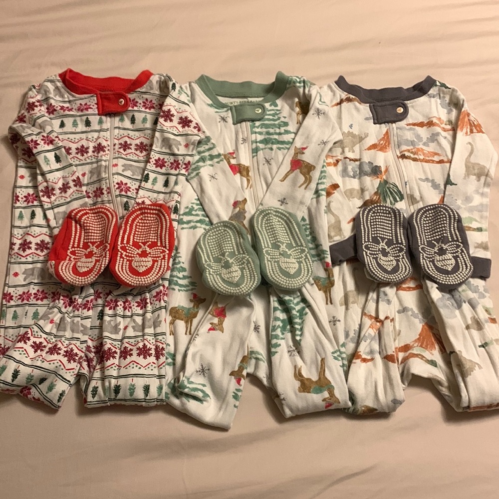 Burt's Bees Baby 18 months footie pajamas pjs in bundle of 3